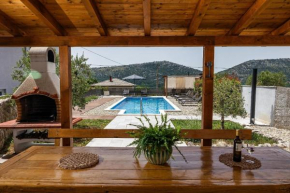 Schönes Ferienhaus in Bribir mit Privatem Pool
